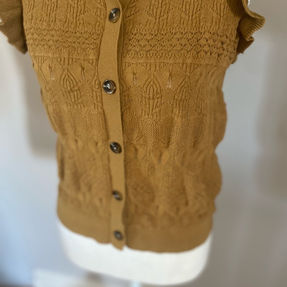 Who What Wear Sleeveless Ruffle Sweater - Picture 7 of 9